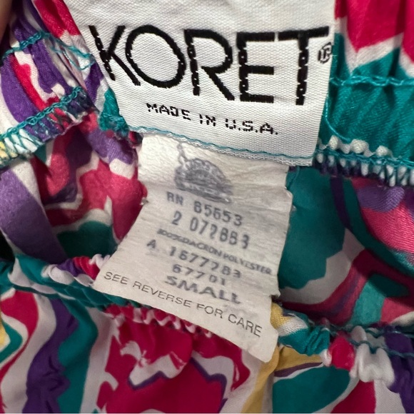 Vintage High Waisted 80s/90s Pattern Shorts - Picture 3 of 3